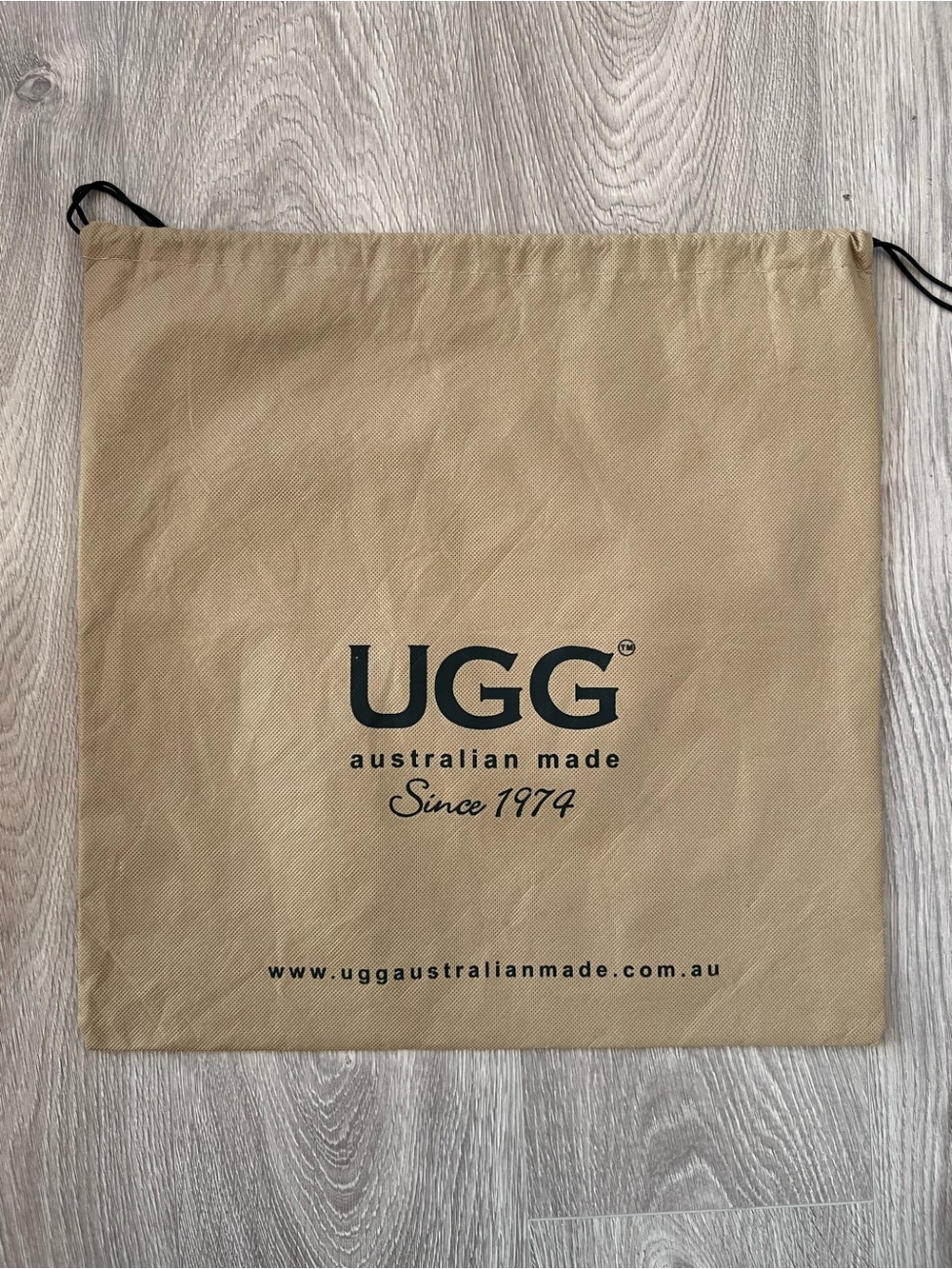 UGG dust bag (C934)